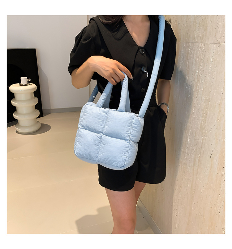 Women's Cotton Filled Cloud Bag, Stylish Padded Shoulder Handbag_voghion.com