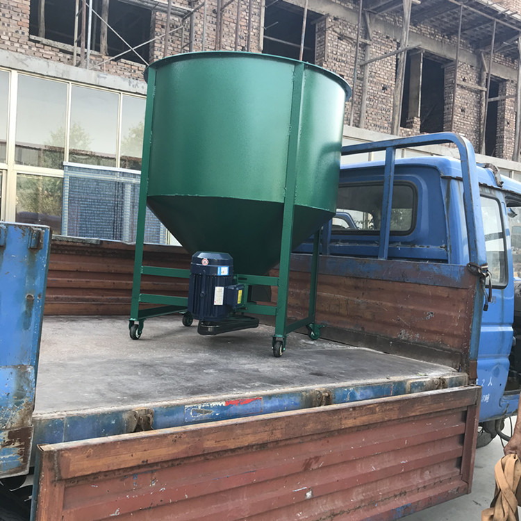 立式平口搅拌机 提升进料饲料混合机 广州不锈钢拌料机