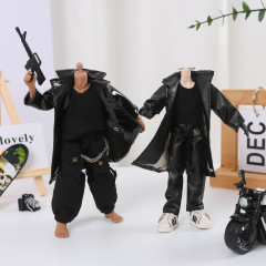 新商品の大きい12分の子供服の阿巳の3 6寸の兵人の皮の服のコートの風衣のコートの長さは格好いいです。