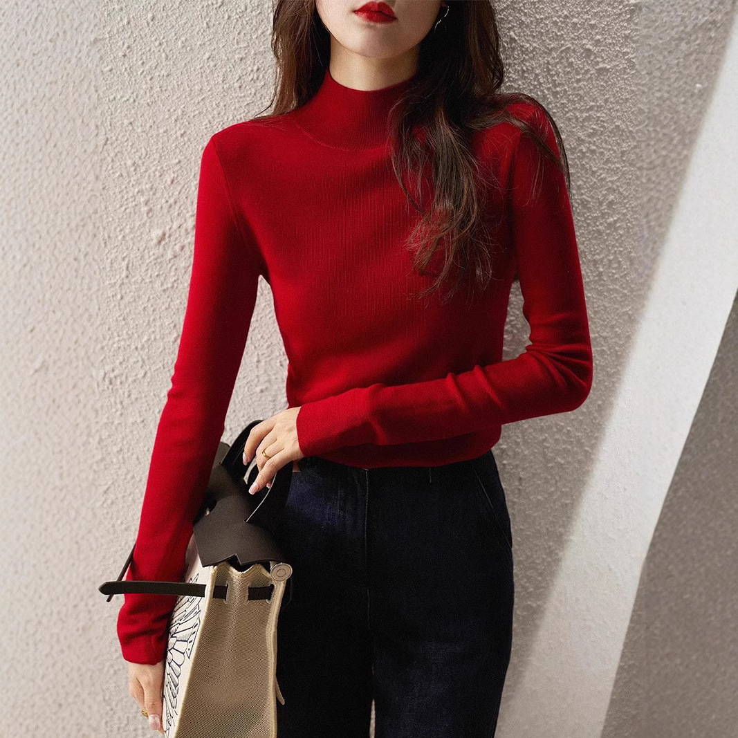 Red colored base body-friendly woolen retro knitted elegant sweater