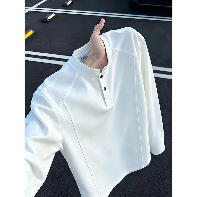 American-style Henley collar sweatshirt, unisex boxy fit, trendy deconstructed patchwork design, regular shoulder T-shirt, couple's style, long-sleeved base layer top American-style Henley collar sweatshirt, unisex boxy fit, trendy deconstructed patchwork design, regular shoulder T-shirt, couple's style, long-sleeved base layer top