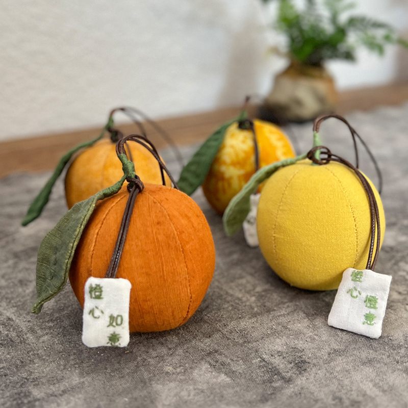 Colgante de bolsas naranjas Lu bordado a mano DIY material paquete de frutas adornos creativos bordados bolsas de moxa colgante