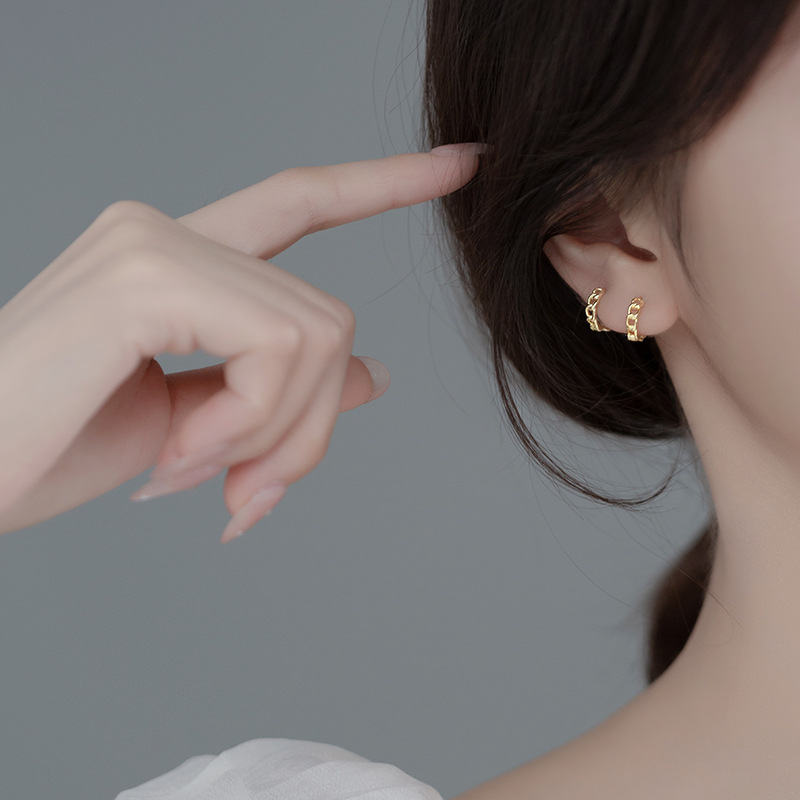 Eloch s925 plata hueco cadena perfiles personalidad cadena temperamento pequeño círculo fresco pendientes cortos M00016