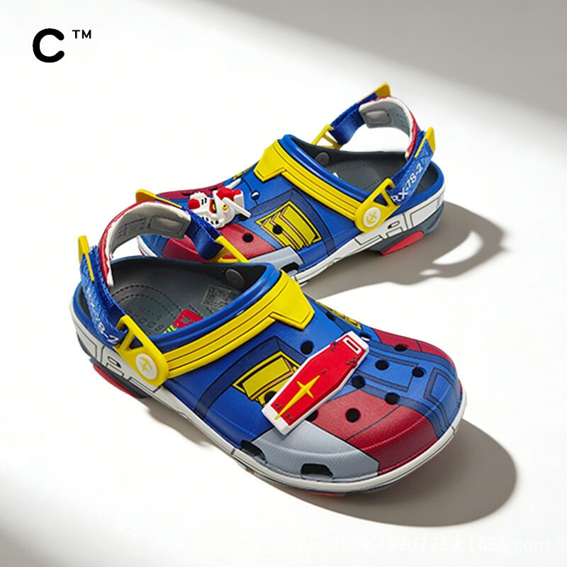 Cross Gundam Trilin Clog Shoes Gundam Universe Century Shoes Collaboration Mobile Suit All-Terrain Sports Sandals
