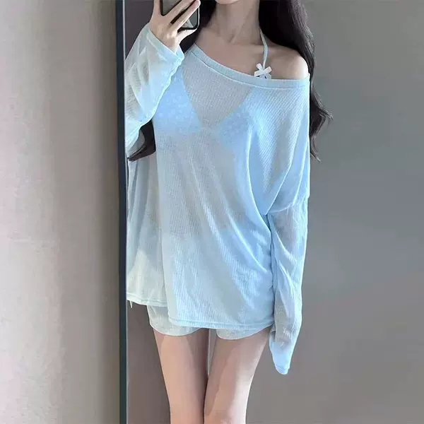 Blue top [excluding underwear]