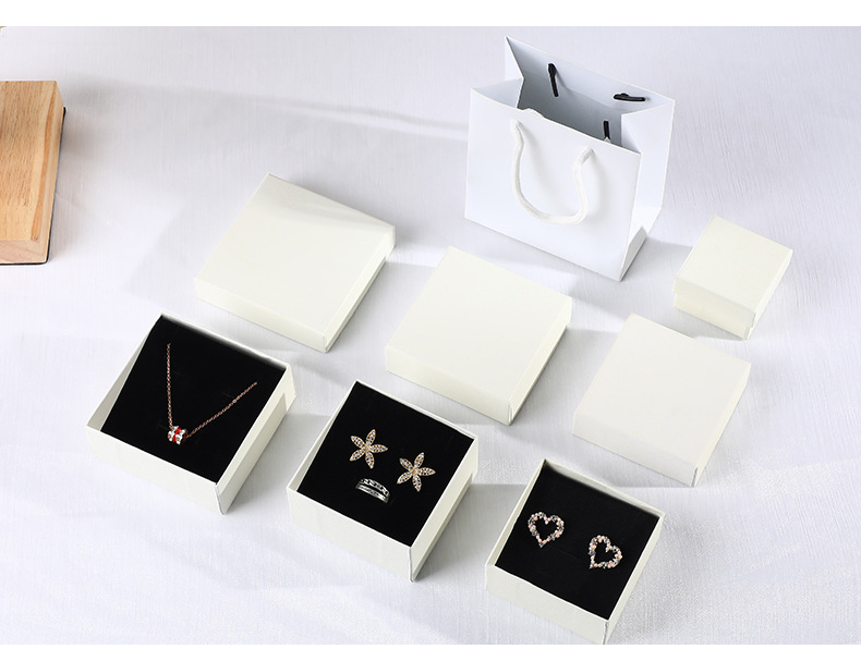 Casual Elegant Color Block Bow Knot Paper Jewelry Packaging Bags Jewelry Boxes display picture 5