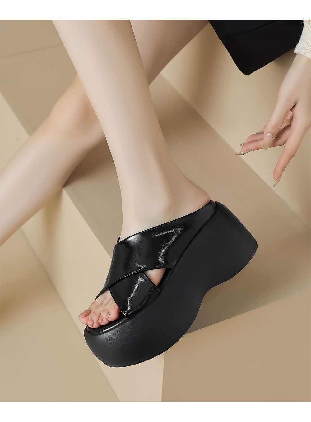 Dép sandal nữ quai chéo đế xuồng cao cấp, dây chéo mảnh, đế dày tăng chiều cao, thoải mái đi hè — Màu đen, Màu vàng, Màu bạc chi tiết 6