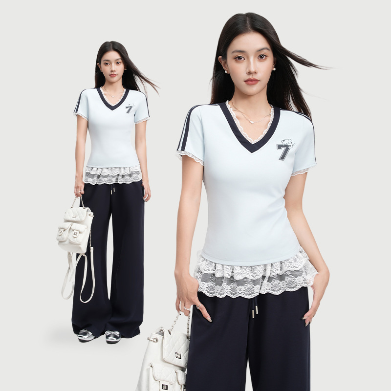 Jiyou Lace Stitching Printed V-Neck Shoulder Short-Sleeved T-Shirt Women's Summer New light blue Slim-Fit Sports Top