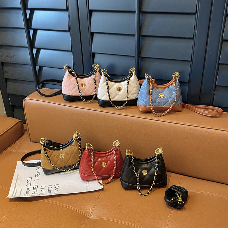 Korean Fashion Quilted Shoulder Bag for Boys and Girls, Stylish Mini Baby Crossbody Bag, Autumn and Winter New Kidsren's Chain Bag