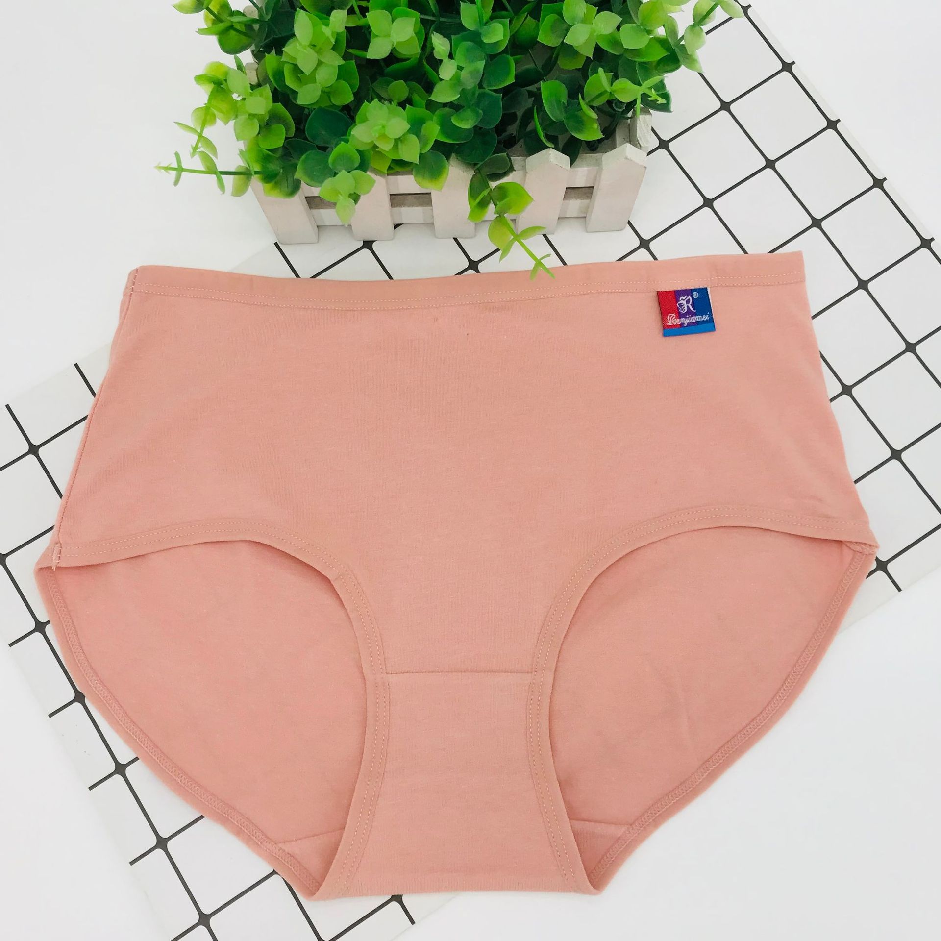 Oferta especial de People's Beauty 8886, ropa interior femenina de algodón puro, suministro promocional totalmente de algodón, color sólido para comercio electrónico, transpirable y cómoda.