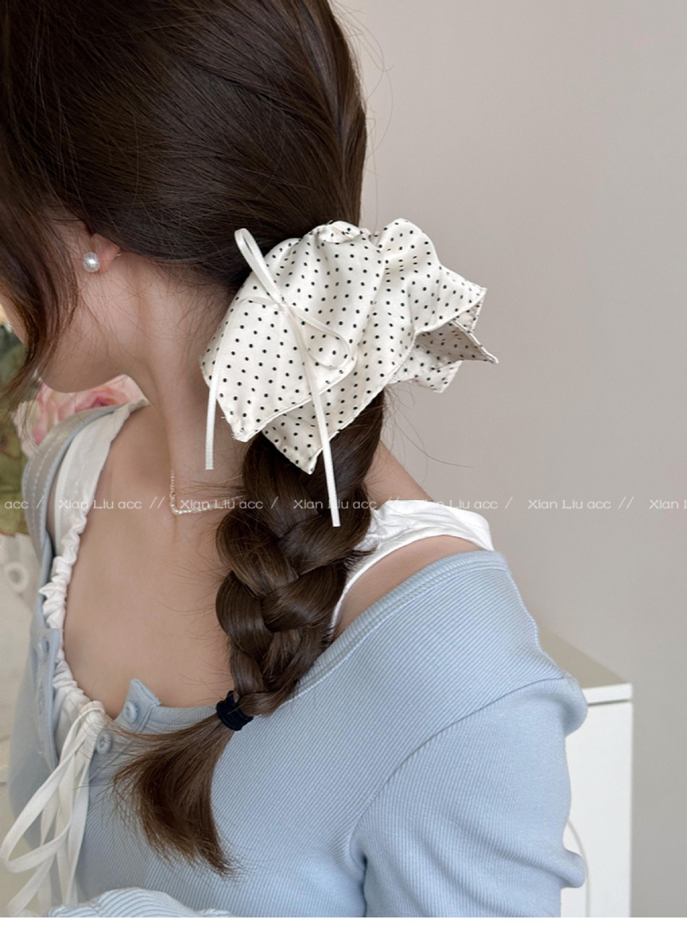 789912201242d8f4cc1e0-a9f2-473