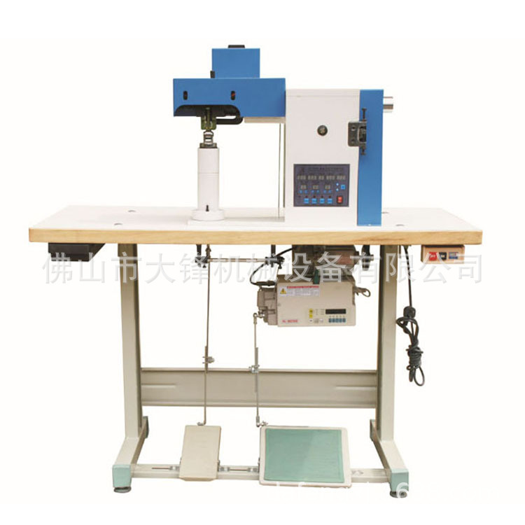 Ь���豸����ֱ��Ƥ��Ь�����Զ��Ͻ��ֱߴ�ƽ��ȫ�Զ�