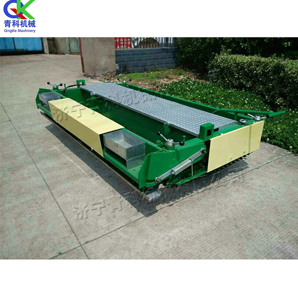 电动塑胶跑道摊铺机 足球场地摊铺设备 无级调速橡胶颗粒平铺机