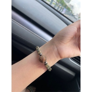 Green Sandalwood Buddhist Bead Bracelet, Square Beads Wrapped Around the Finger, Soft Single Circle Bracelet, Simple Ethnic Style Wooden Bracelet for Men and Women