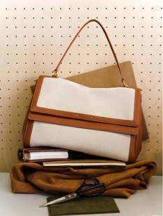 �羳����һ�����l�߼��а���Ů2025�¿�߼��д��������İ����ذ�