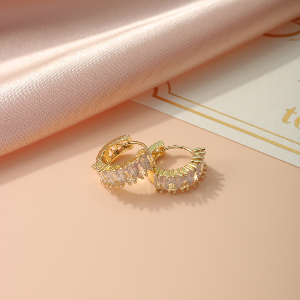 Copper brand retro rectangular trend earrings with zircon