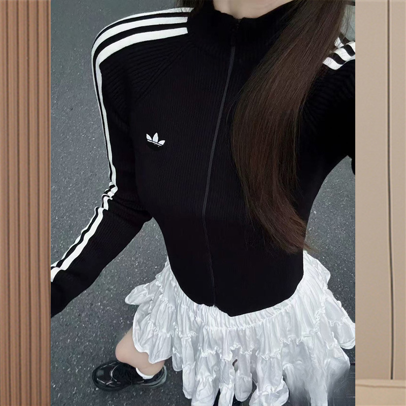 Three-leaf embroidered logo three-stripe slim-fit short knitted cardigan sweatshirt for women, spring and autumn casual sports top jacket