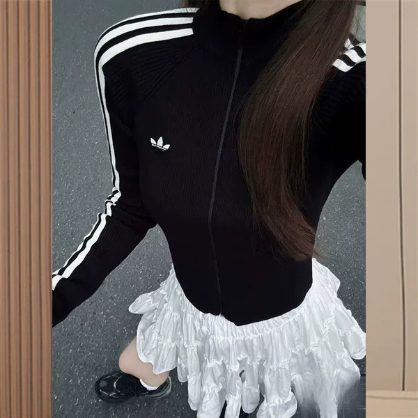 Three-leaf embroidered logo three-stripe slim-fit short knitted cardigan sweatshirt for women, spring and autumn casual sports top jacket