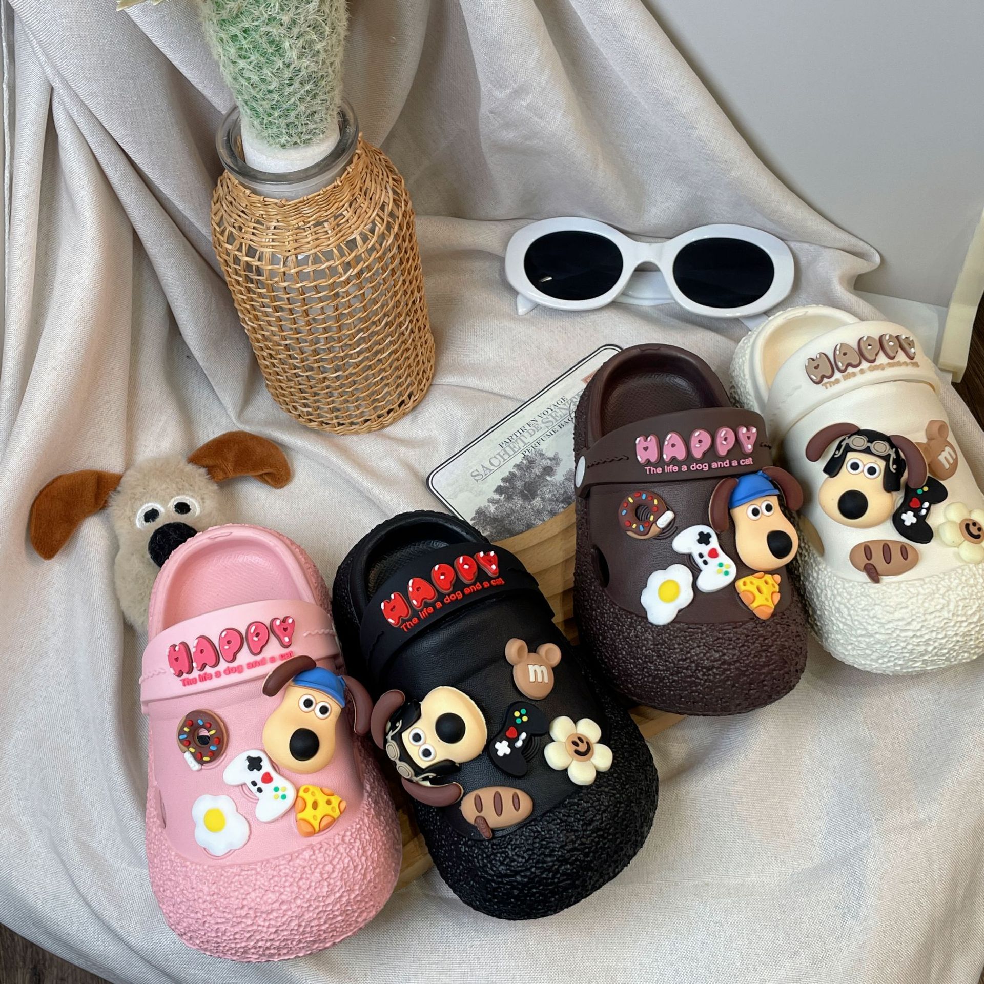 Eva Children's Slippers Hole Shoes Non-slip Environmentally Friendly Soft Cartoon Slippers for Boys and Girls Home Outdoor Slippers