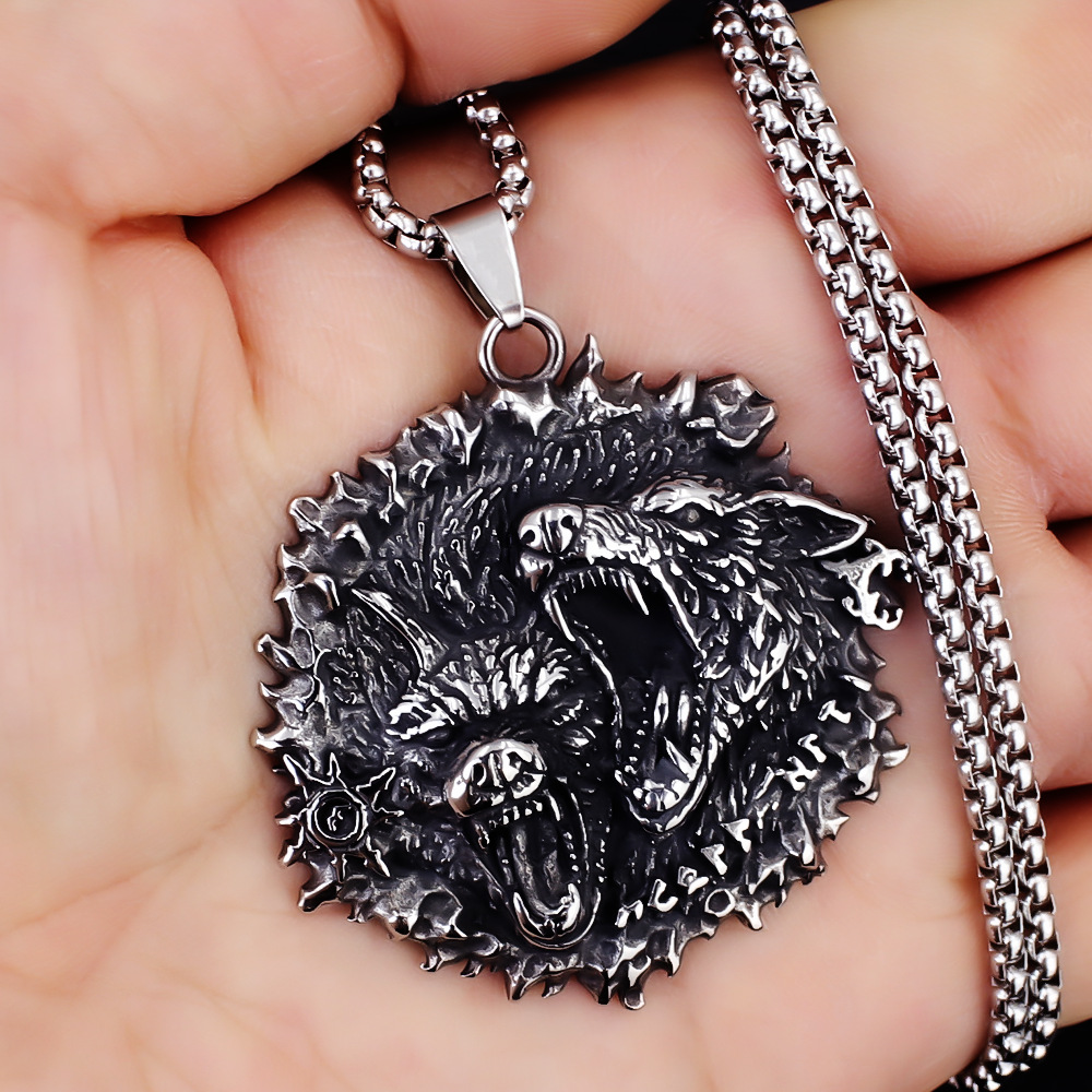 Double wolf + steel chain