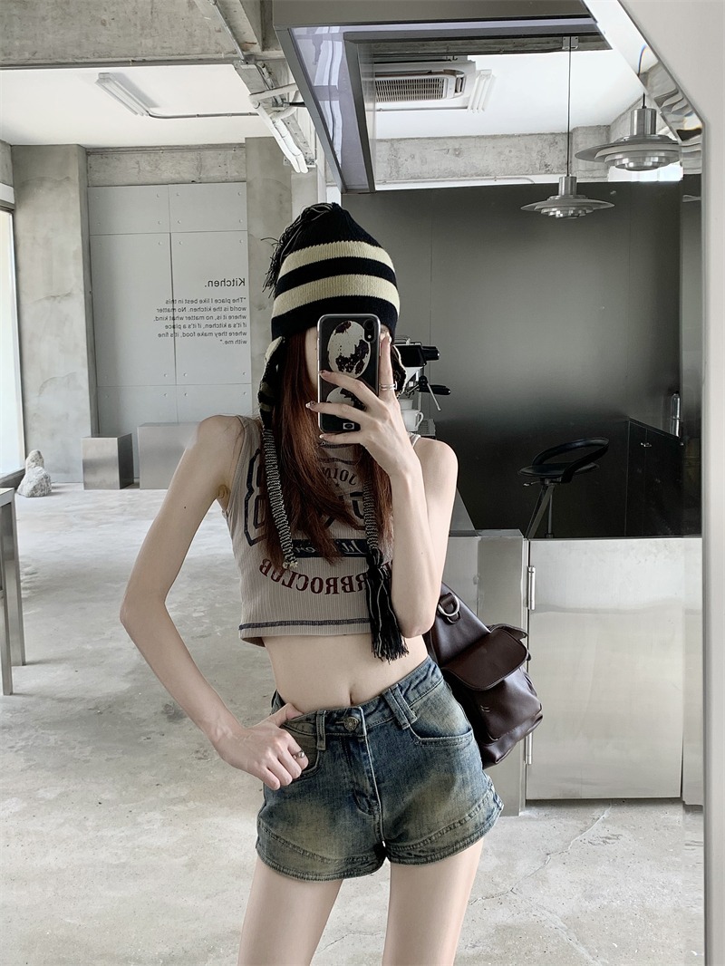 Women's Holiday Daily Streetwear Solid Color Shorts Distressed Washed Jeans Straight Pants display picture 15