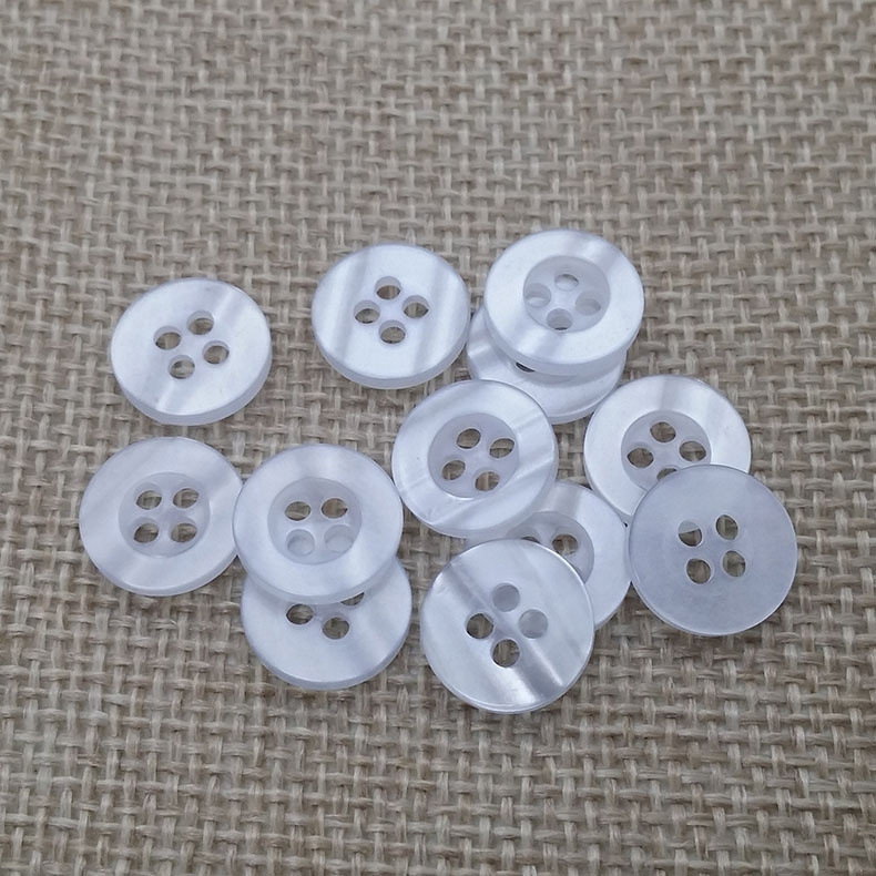 Pearlescent Wide-brim Resin Button Four-eye Men's and Women's Shirt Cardigan T-shirt Clothes Button All-match White Twist Button Pearlescent Wide-brim Resin Button Four-eye Men's and Women's Shirt Cardigan T-shirt Clothes Button All-match White Twist Button