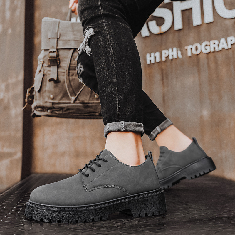 2024 otoño nuevas botas de trabajo de cabeza grande zapatos de hombre estilo británico versátil botas retrógradas Martin zapatos casuales de cuero para hombres