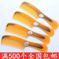 A cowhide hairbrush that bends but not breaks, a unique and novel hairbrush stall on Taobao, a gift item for the new and special small commodity.