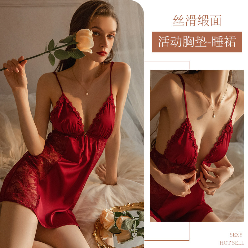 새틴 - 와인 레드 (탈부착 가능한 브라 패드 + 슬립)