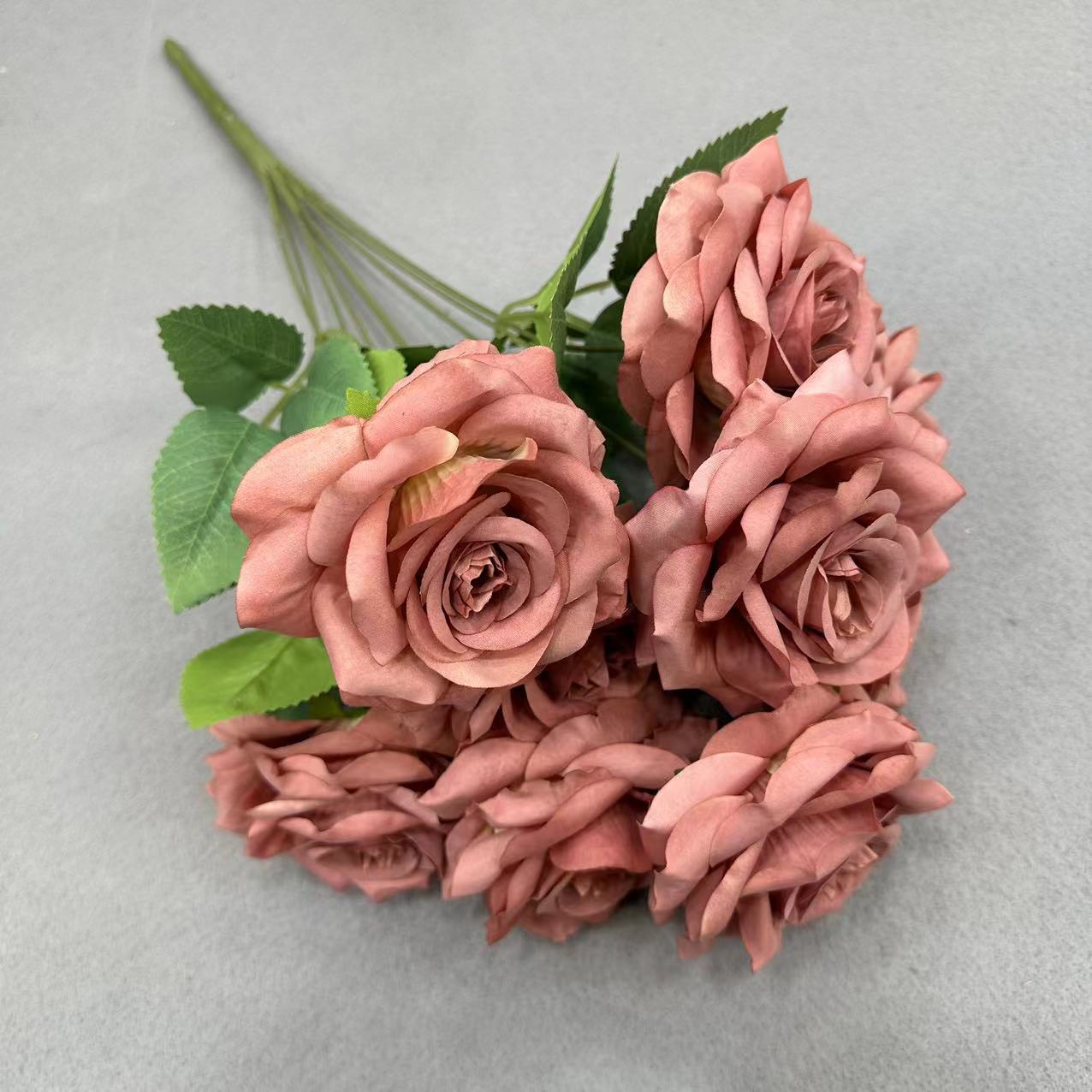Ramo de Rosas Artificiales 9 Cabezas de Seda Decorativo para Bodas