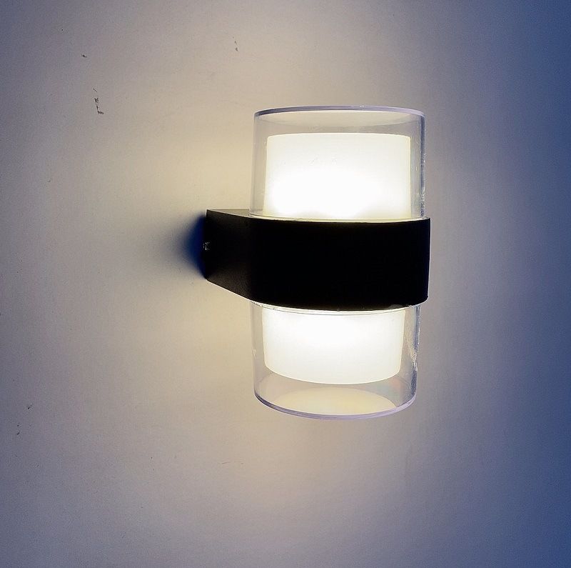 Lámpara de pared al aire libre impermeable pasillo escaleras patio puerta al aire libre LED simple balcón creativo Comercio exterior lámpara de pared al por mayor
