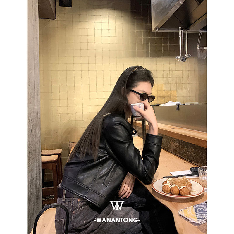 WANANTONG 质感黑银 时髦女孩腔调feel皮衣女秋季夹克外套