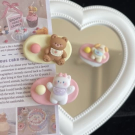 挂饰挂件;发夹;耳坠