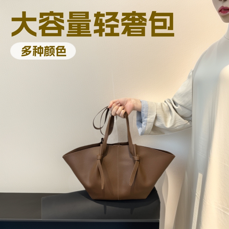 2026 New Women's Bag, Large Capacity Commuter Tote Bag, Casual Versatile Shoulder Bag, Light Luxury Underarm Handbag 2026 New Women's Bag, Large Capacity Commuter Tote Bag, Casual Versatile Shoulder Bag, Light Luxury Underarm Handbag