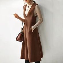 毛呢背带裙女秋冬2025新款法式V领a字背心裙中长款无袖马甲连衣裙