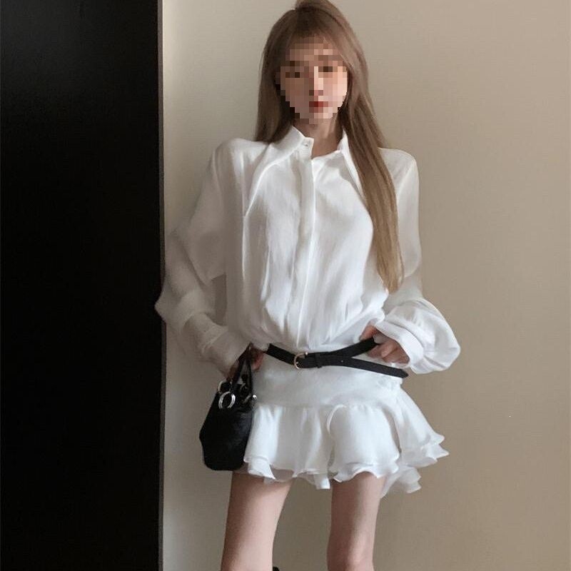 Slimming dress with elegant ruffles, waist-cinching, for petite figures, new white shirt dress, short skirt, cotton-polyester Slimming dress with elegant ruffles, waist-cinching, for petite figures, new white shirt dress, short skirt, cotton-polyester
