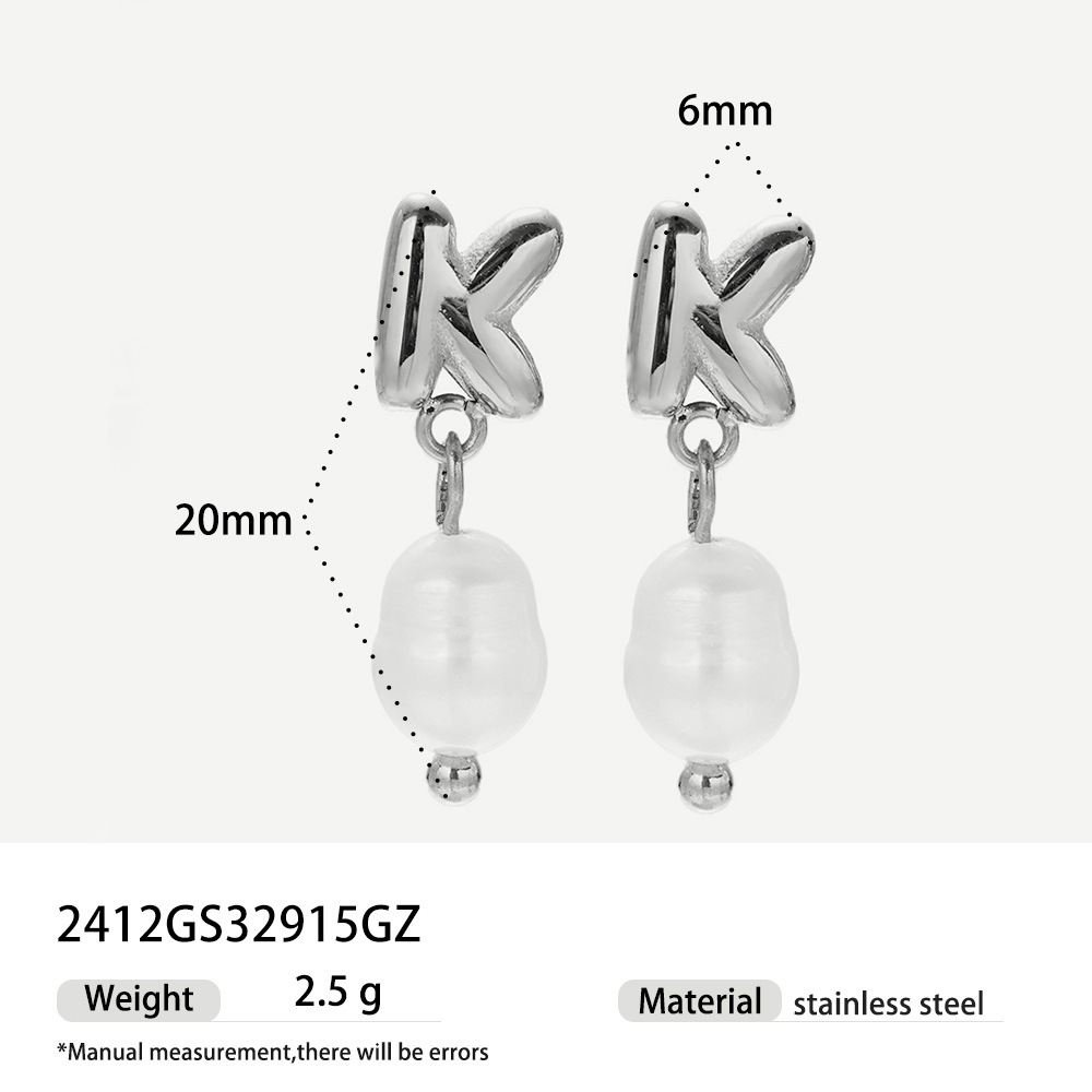 Alta europa y americana de acero inoxidable pendientes de perlas de alta calidad nicho simple joyería de acero de titanio letras pendientes de oro y plata mujeres