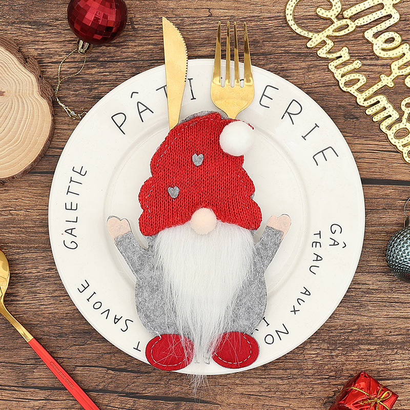 Cross-border new Christmas decoration old man's knife and fork set dwarf doll knife and fork bag Rudolph table decoration ornaments