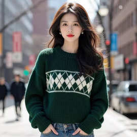 墨绿色菱格粗线毛衣女款2024新款冬季复古高级感超好看的针织上衣