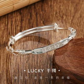 项链;手链;戒指