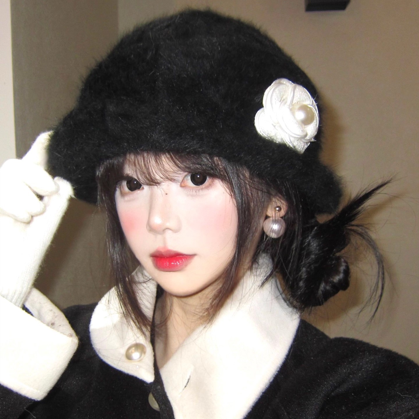 New Camellia Plush For Women Winter French Hepburn Style Elegant Beret Warm Exotic Lady Hat_voghion.com