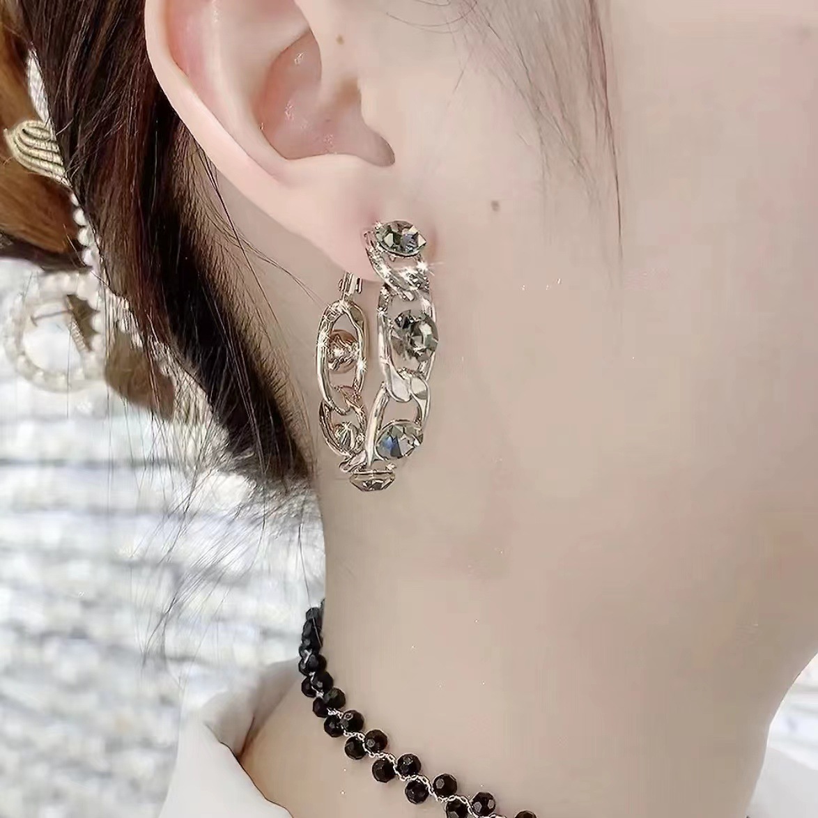 Elegant Chain Alloy Plating Inlay Artificial Crystal Women's Hoop Earrings display picture 2