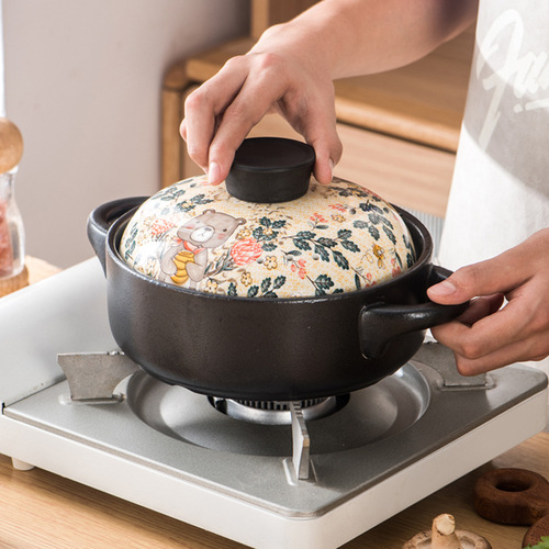 Factory Wholesale Famous North European Cartoon Sand Pot Heat Resistant Induction Cooker Open Flame Household Soup Stew Pot Casserole Gift