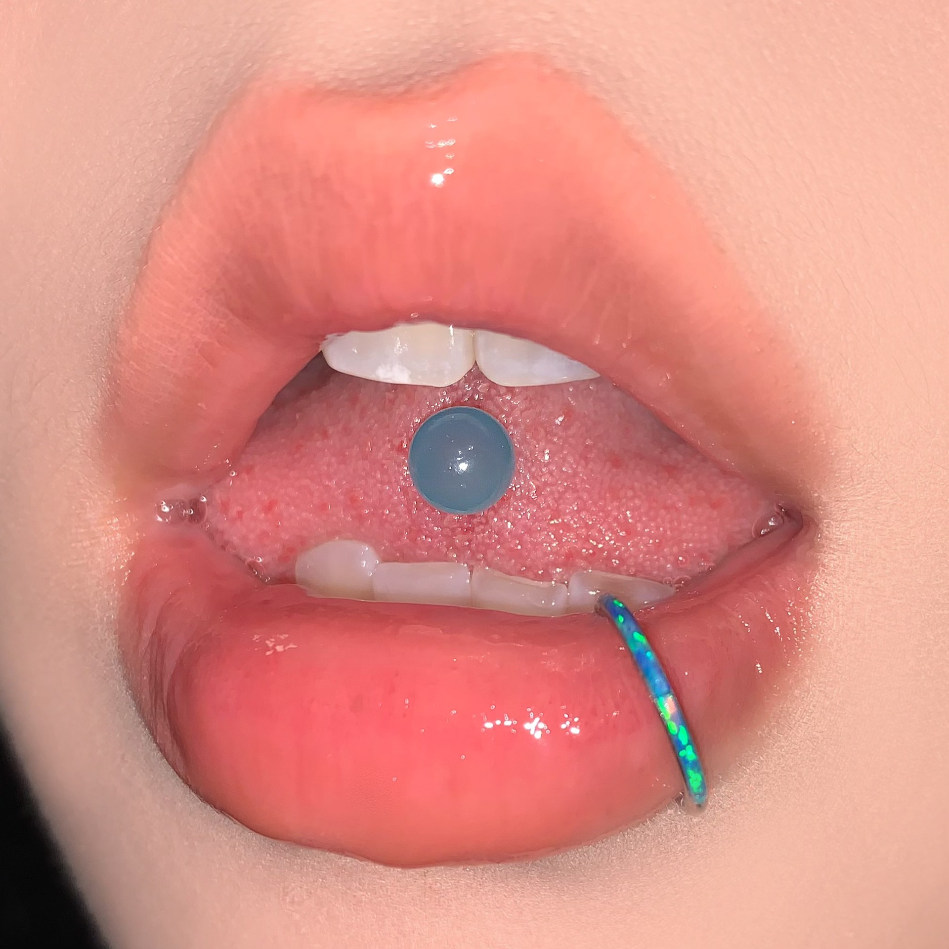 Luminous Double Color Acrylic Tongue Barbell Stainless Steel External Thread Tongue Piercing Jewelry for Women Men detail image 9
