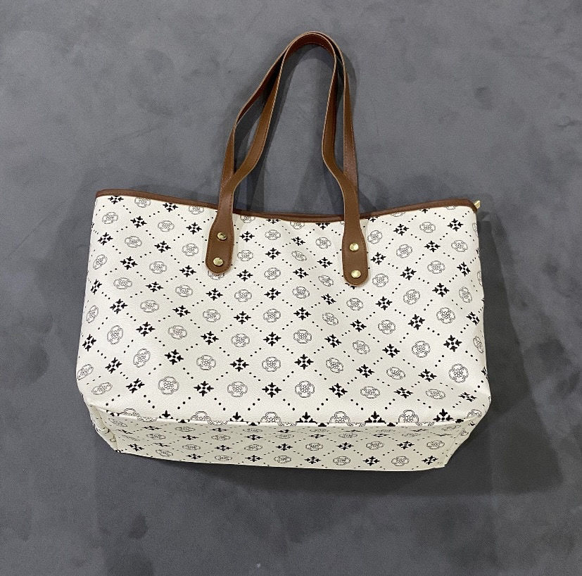 High-end Large-capacity Bag Niche Versatile Commuter Bag Women 2023 New Trendy Texture Portable Tote Bag Large Bag_voghion.com