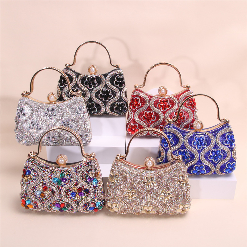 Cross-border evening clutch with floral rhinestones and pearl clasp, light luxury heavy-duty bridal dress accessory, suitable for toasting at weddings Cross-border evening clutch with floral rhinestones and pearl clasp, light luxury heavy-duty bridal dress accessory, suitable for toasting at weddings