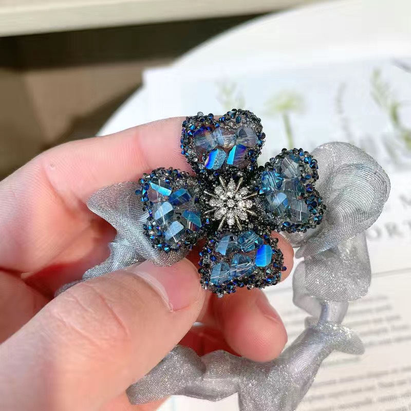 실버 회색 거즈 블루 네 잎 클로버