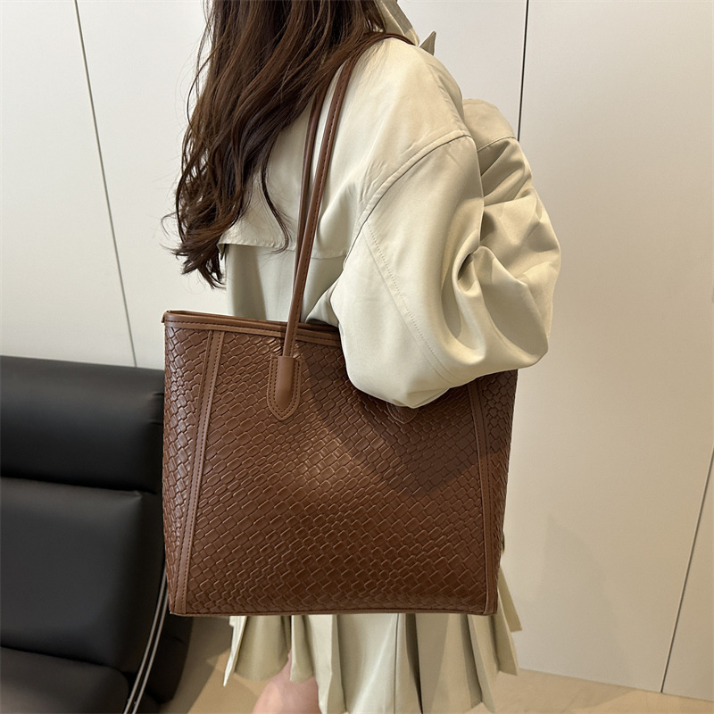 高级感大容量包包女2025新款秋季大学生上课通勤托特包百搭单肩包|undefined