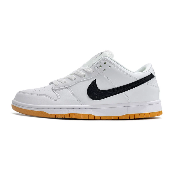 Dunk white black gum