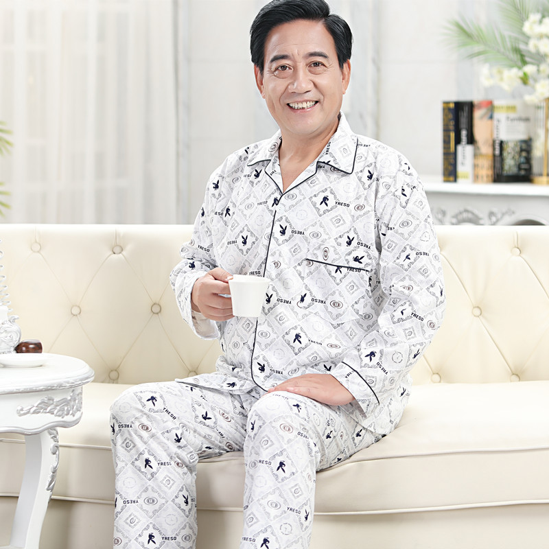 Otoño y invierno nuevo estilo de ropa de casa para hombres simple ocio de mediana edad para enviar a papá para usar pijamas de primavera conjunto al por mayor